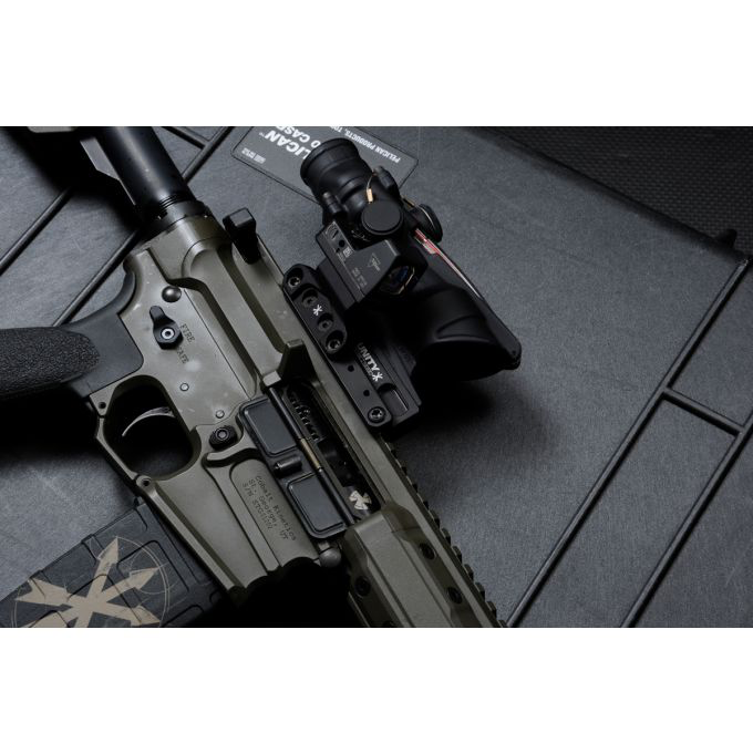 fast-trijicon-cog-series-gun-4.webp
