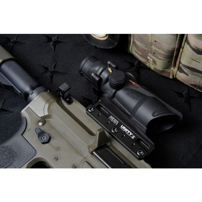 fast-trijicon-cog-series-gun-3.webp